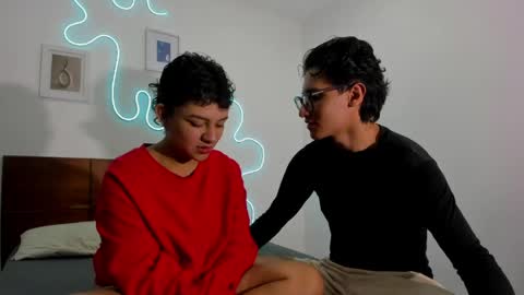 kade and demi independent models online show from 19, 5, 2026