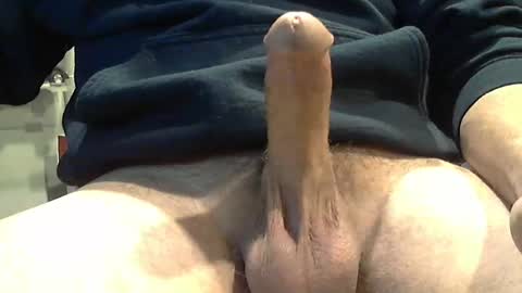 Hard online show from 4, 3, 2025