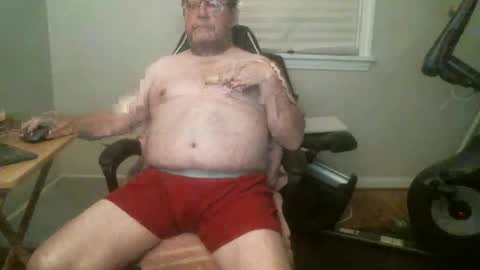 Snapshot of hardmik chatting on 17, 11, 2025 Mik online show from 17, 11, 2025