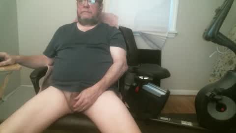 Snapshot of hardmik chatting on 4, 2, 2026 Mik online show from 4, 2, 2026