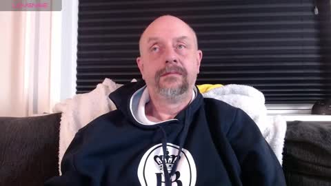 Snapshot of hardmrlazy chatting on 4, 12, 2024 MrLazy online show from 4, 12, 2024