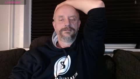 Snapshot of hardmrlazy chatting on 23, 12, 2024 MrLazy online show from 23, 12, 2024