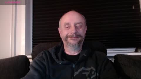 Snapshot of hardmrlazy chatting on 22, 2, 2025 MrLazy online show from 22, 2, 2025