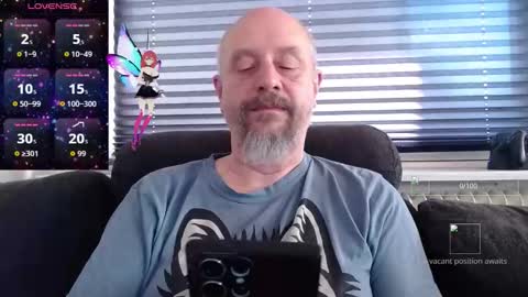 Snapshot of hardmrlazy chatting on 25, 9, 2025 MrLazy online show from 25, 9, 2025