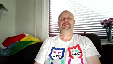 Snapshot of hardmrlazy chatting on 7, 6, 2026 MrLazy online show from 7, 6, 2026