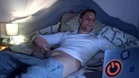 Snapshot of hardnstyle chatting on 14, 12, 2024 HARD AND STYLE online show from 14, 12, 2024