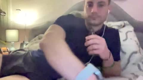 Snapshot of hardnstyle chatting on 20, 2, 2025 HARD AND STYLE online show from 20, 2, 2025