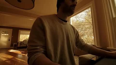 Tom online show from 8, 11, 2025