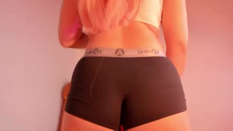 Annie online show from 5, 10, 2025