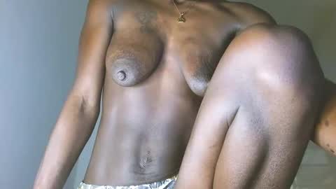 Snapshot of harleys_ebony chatting on 13, 12, 2024 harleys_ebony online show from 13, 12, 2024