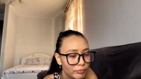 Naomi online show from 12, 10, 2025