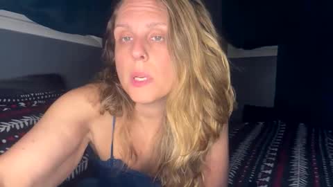 Innocent Temptations online show from 16, 5, 2026
