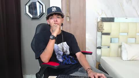 Snapshot of harry_jhonsonn chatting on 2, 5, 2026 Harry online show from 2, 5, 2026