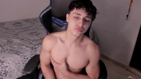 Snapshot of harry_p01 chatting on 6, 2, 2026 harry_p01 online show from 6, 2, 2026