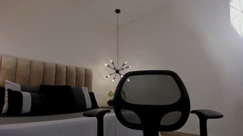 Harry Jones online show from 9, 1, 2025