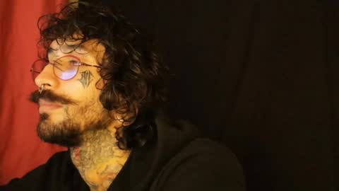 Snapshot of hatsumotokyoto chatting on 15, 2, 2025 More content   2   online show from 15, 2, 2025