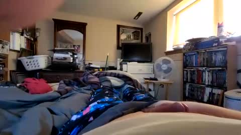 hawkfan1888 online show from 9, 2, 2025