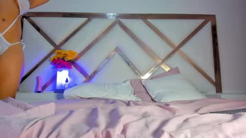 Hayami  online show from 4, 3, 2025