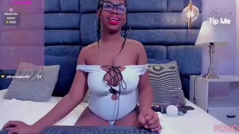 hazel_lanee online show from 22, 6, 2026