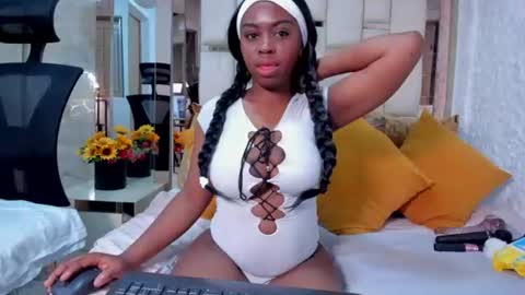 hazel_lanee online show from 9, 7, 2026
