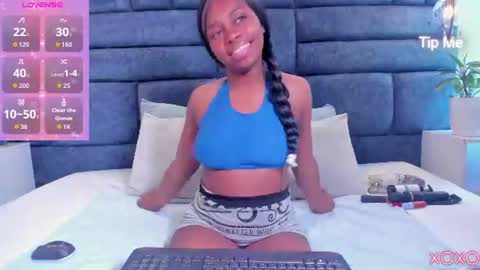 hazel_lanee online show from 29, 7, 2026