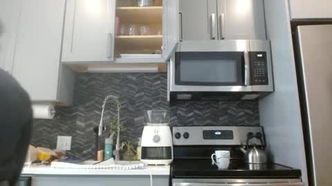 Hazel online show from 27, 2, 2025