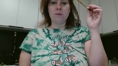 Hazel online show from 29, 3, 2026