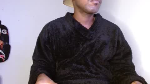 hazlan_420 online show from 6, 1, 2026