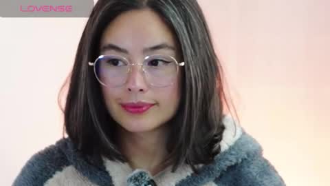 hearmymoans_18 online show from 5, 2, 2026