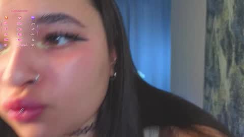 Snapshot of heartbreakermia chatting on 1, 12, 2025 heartbreakermia online show from 1, 12, 2025