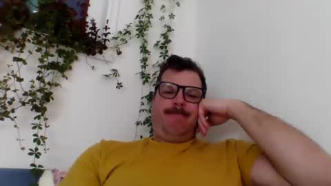 Snapshot of heartofadog604 chatting on 3, 2, 2025 MT online show from 3, 2, 2025