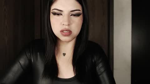 HEATHER DEMONZX   Please help me to reach 100 thumbs up online show from 17, 3, 2026