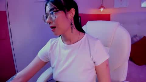 Snapshot of heaven_delight chatting on 29, 10, 2025 Heaven online show from 29, 10, 2025