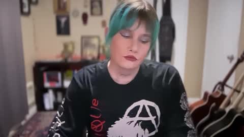 Saoirse online show from 2, 12, 2024