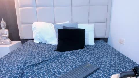 Keira Hecate online show from 14, 2, 2025