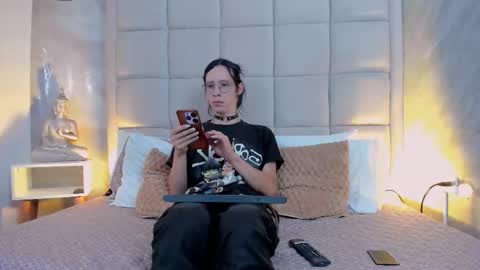 Keira Hecate online show from 26, 9, 2025