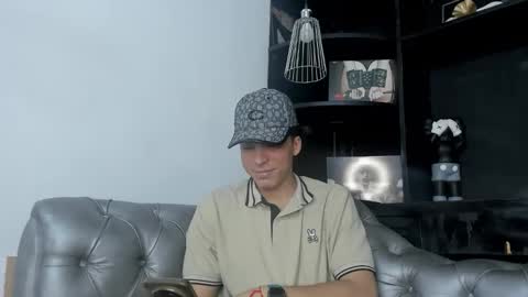 heellboy_ online show from 16, 11, 2025