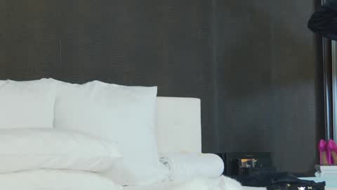 Helen online show from 7, 1, 2025