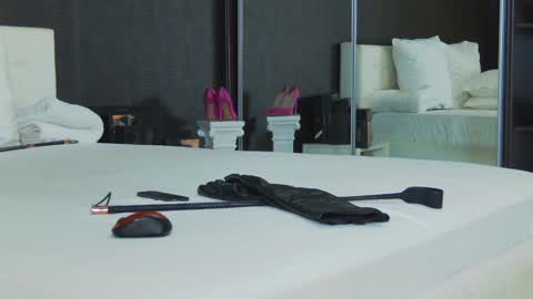 Helen online show from 11, 1, 2025