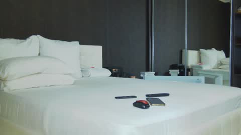 Helen online show from 24, 2, 2025