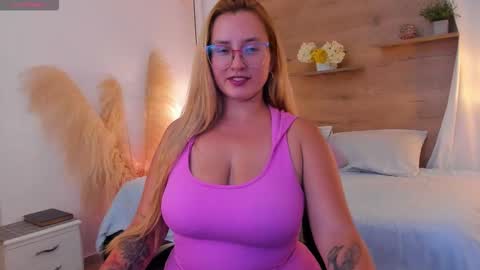 ANTARA REY online show from 10, 9, 2025