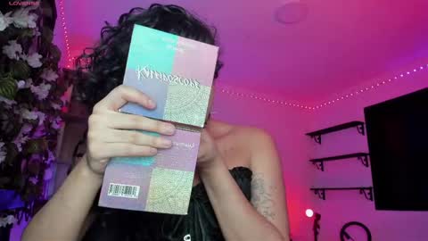 Heka Prudence online show from 14, 4, 2026