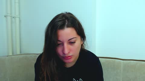 helen_adams_ online show from 5, 1, 2025