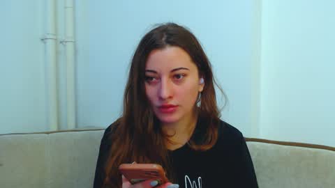 helen_adams_ online show from 24, 1, 2025