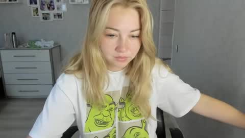 Snapshot of helen_angel_girl chatting on 30, 6, 2026 Helen sven online show from 30, 6, 2026