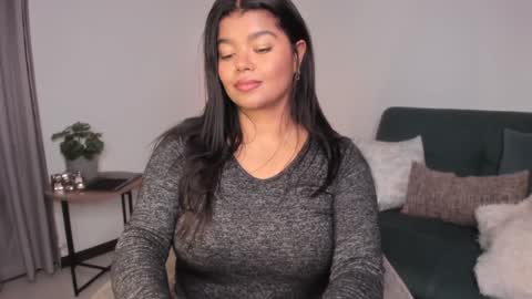 helen_miller online show from 4, 12, 2024