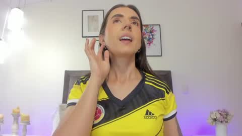 Snapshot of helen_mooree chatting on 23, 6, 2026 Helen online show from 23, 6, 2026