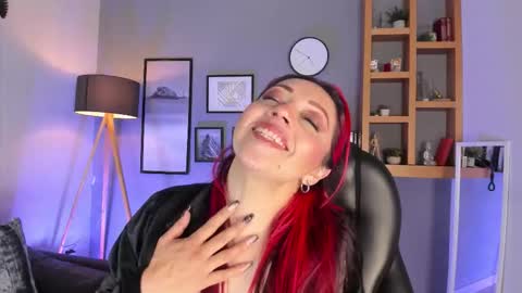 Helena online show from 24, 10, 2025