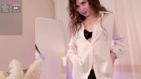Scarlet online show from 21, 5, 2026