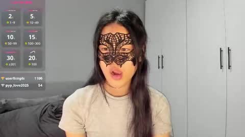 Snapshot of helenblazetrt chatting on 5, 7, 2026 Hi I am Helen online show from 5, 7, 2026